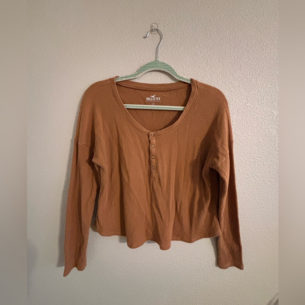 Hollister ribbed crop long sleeve top